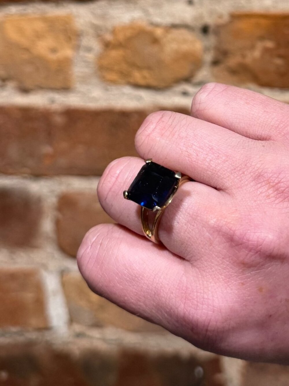 VINTAGE SAPPHIRE GEM RING - Picture 2 of 3